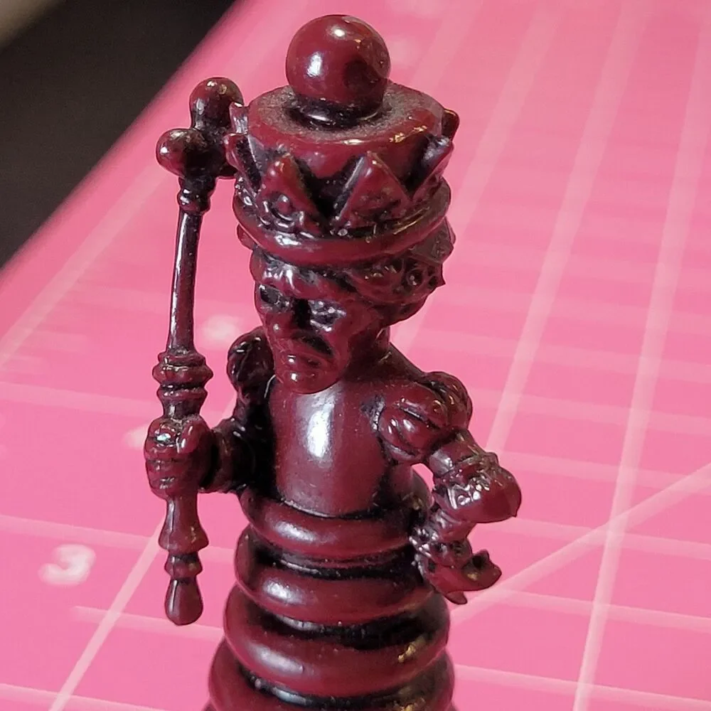 Red Queen - Kaiyodo Alice in Figureland Mini Figure